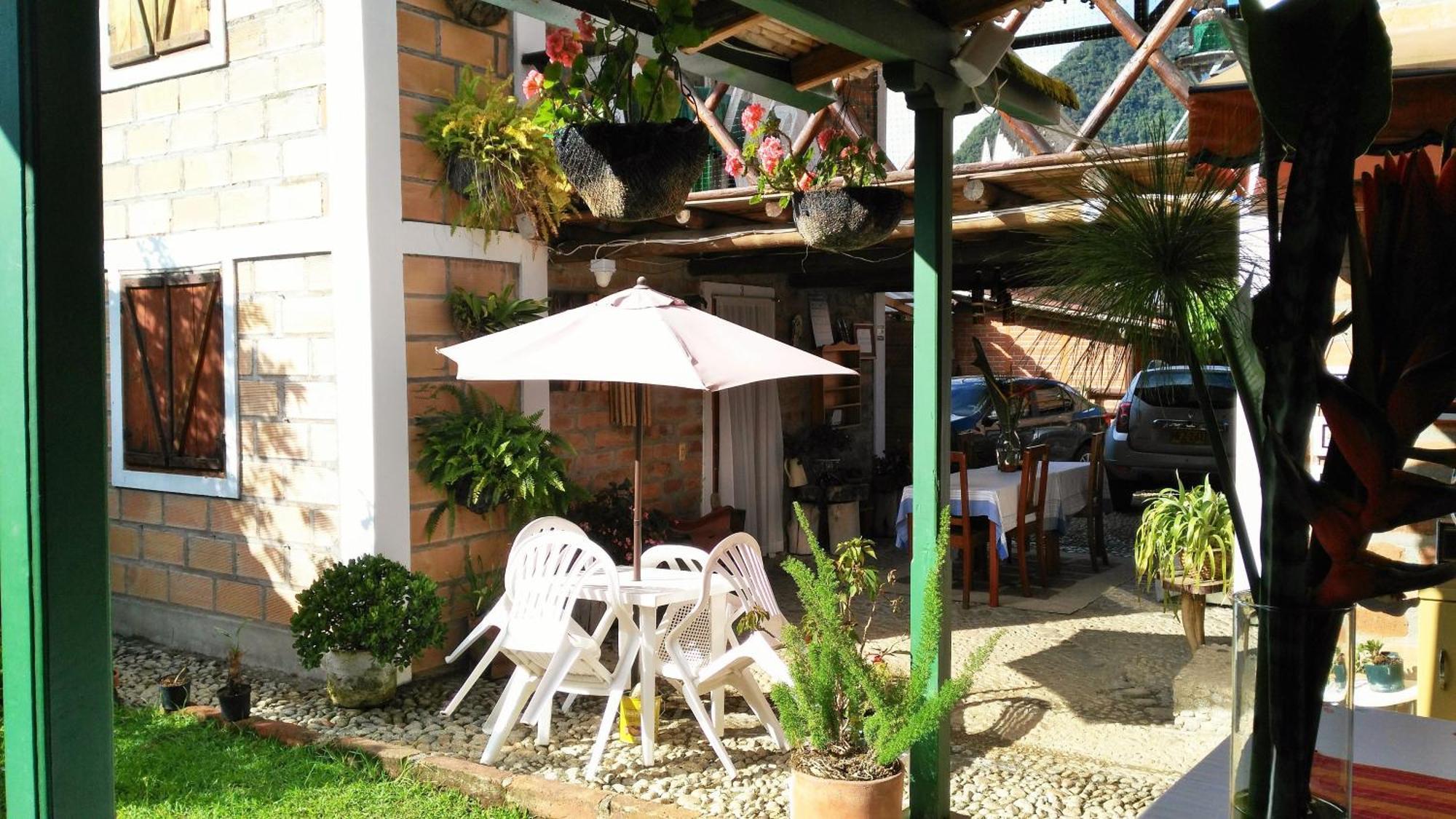 Hotel Kantarrana Urbana คาร์ดิน ภายนอก รูปภาพ
